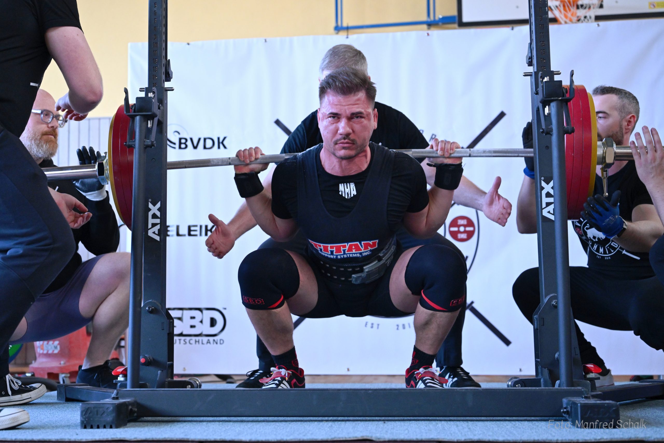 Du betrachtest gerade Starkes Heimspiel für die Viecherschmiede bei der zweiten Runde der Bayernliga